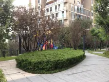 北滨路 龙湖品质 精装两房 双轻轨 业主诚心出售