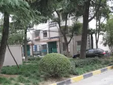 新上地铁两房,看房方便诚意出售