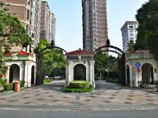 俯瞰步行街景,稀售大平层,带保姆间,独梯独户,带产权车位