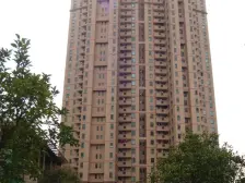 此房满5年,二次装修带地暖,采光好,看部分江景