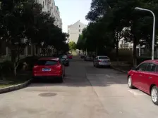 主卧朝南,近商圈,近地铁,诚意出售