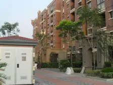 万达绿地双商圈电梯房次顶楼急售看房方便