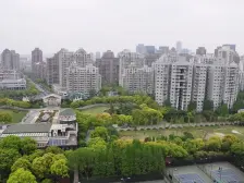 现代风格,采光充足,小区中心位置,主卧朝南