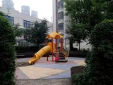 正规1室1厅,户型方正,楼栋位置好朝中庭不吵闹。