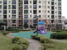 地铁口大三房|开发商样板间出售|随时看房接受议价~
