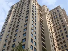 二梯四户,小区入口附近,近地铁,24小时管家服务,装修齐全