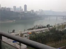 北滨路 龙湖春森彼岸一二期三房185万