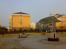 满五唯.一,楼层好,视野开阔,采光充足