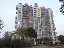 此房满五年税少,地上四层联排,总价低,业主诚意出售