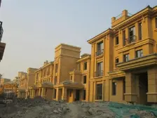 带产权车位出售,小区中心位置,精装修复旦书包房,地铁18号线