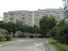 采光充足,交通便利,配套齐全,精装修出售的一室户