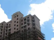中间楼层 当时开盘时候自留房源 看小区湖 毛坯
