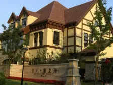 联排别墅小区,河景别墅,南西双院子,双车位可充电