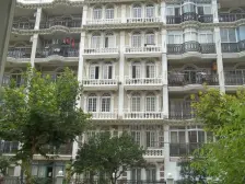 绿中海明苑 4室2厅3卫 南