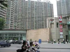 高品质小区房子满五年,次新三房,拎包入住,