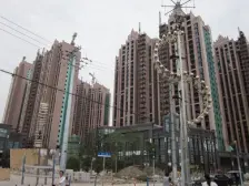 映入眼帘花园草坪 位置安静 刷卡入户 高品质