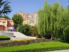 海天花园 4室1厅 南 北