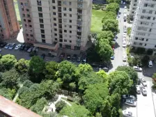 小区lou王,少有大平层,视野开阔,仅有的一套,诚意出售