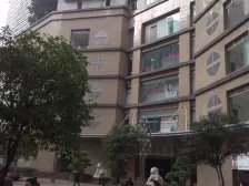 三峡广场商圈内,配套成熟,生活方便