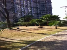 万达华府景园 南北通透,采光好 装修好,环镜优美 近地铁 中间楼层