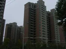 上海春城南区毛胚房,南北通透,学区没用可以装修自己风格