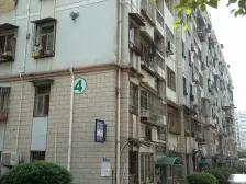 CBD绿萝路飞鹤花园,电梯四房二卫,楼层好,随时看房