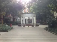 华阳滨河花园 4室2厅 西北