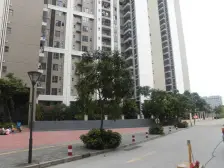 天虹商圈两房 楼层安静 业主自住 装修很赞