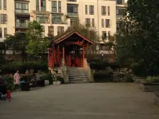 地铁沿线精装花园洋房、实得空间大、低密小区安静