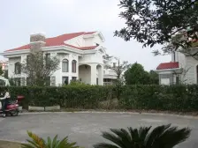 一楼带大院子,二房二厅二卫可改三房,看房随时有钥匙