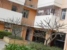 中间楼层 视野好 采光好 业主诚心出售 旁边就是政府