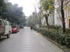 玉龙山庄 4室1厅 东南