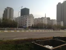 黄海小区 框架房多层一楼 满五唯一 带车库 采光 充足