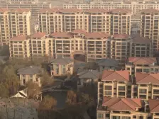 电梯房 一梯两户 南北通透 公摊小 两个卧室客厅朝南