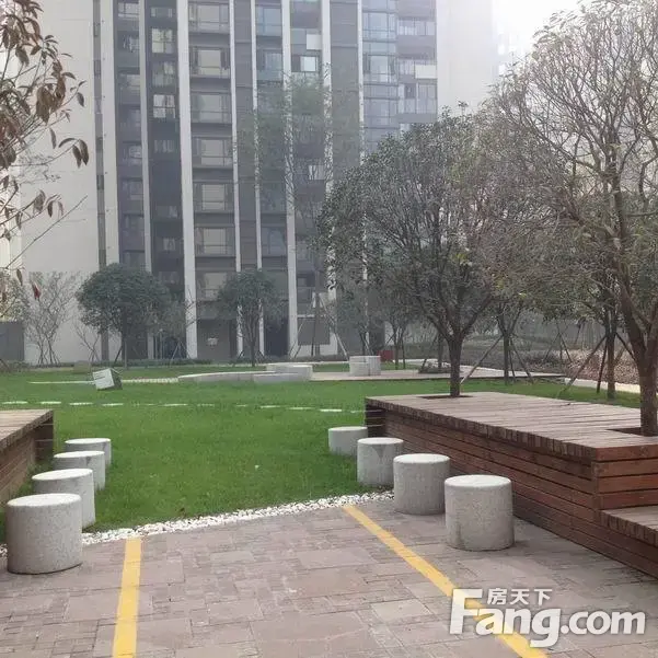 精装60万套三 地中海风格 保养好,成都高新天府软件园英郡三期二手房