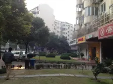房型正气,繁华地段,客厅带阳台,一梯两户,交通便利,南北通透