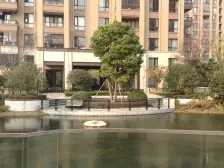 春申品质人车分流小区,采光好,户型方正,带大院子
