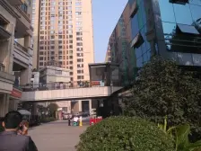 观音桥 北滨路 华新街轻轨300米 拎包入住 配套成熟
