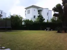 全新装修大花园双拼别墅 位置好 户型简约明亮 位置好