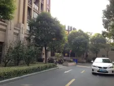 3+1户型,2014年建筑,三开间朝南