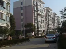 凤凰城一期凤鸣苑 南北通透,采光好 装修好,环镜优美 近地铁 视野好,诚心出售