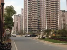 邻近4号线,邻近青山湖,空气清洗,房子采光好