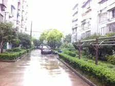 白杨小区 3室1厅 南 北