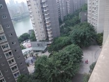 北滨路 华宇北国风光二房75万