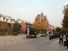 房东急售 拎包入住 近地铁 近商场