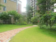 高铁站旁 虎门国际公馆,户型方正 3房2卫 看小区原林