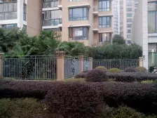 新出前排通透两房 得房率高 诚意出售 随时看房