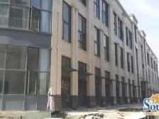 主卧朝南,环境优美,居家装修,诚意出售