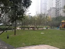 朝南精装两居 中间楼层,采光好,配套成熟