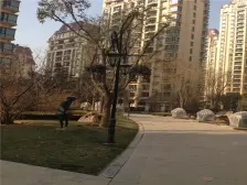 天庆莱茵小镇 地铁口 小区环境好 公园式小区 三室两厅